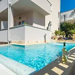 Lägenhet Aura - Comfort 7 With Shared Swimming Pool Dubrovnik