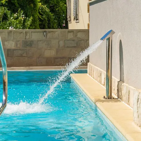 Aura - Comfort 7 With Shared Swimming Pool Ντουμπρόβνικ