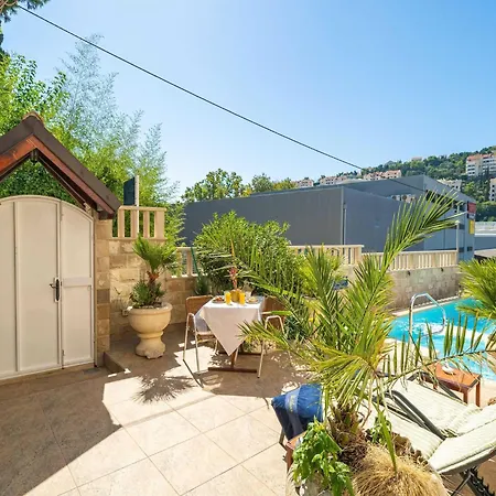 Διαμέρισμα Aura - Comfort 7 With Shared Swimming Pool *