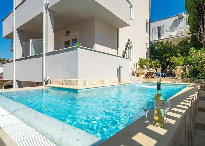 Apartmán Aura - Comfort 7 With Shared Swimming Pool Dubrovník