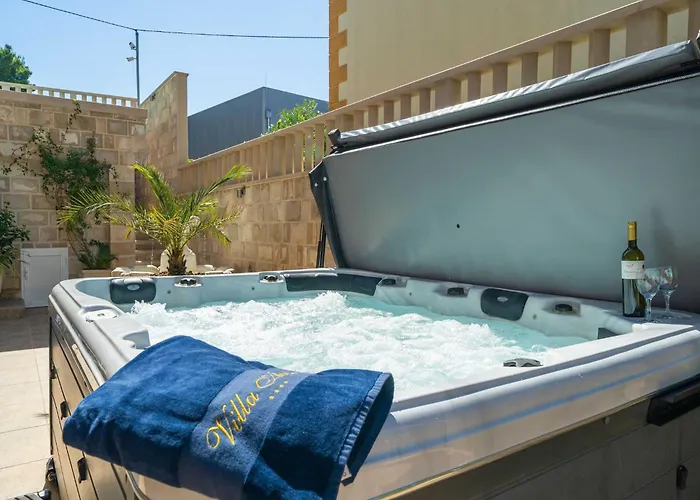 Apartmán Aura - Comfort 7 With Shared Swimming Pool