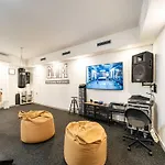 Apartment Aura - Comfort 7 With Shared Swimming Pool